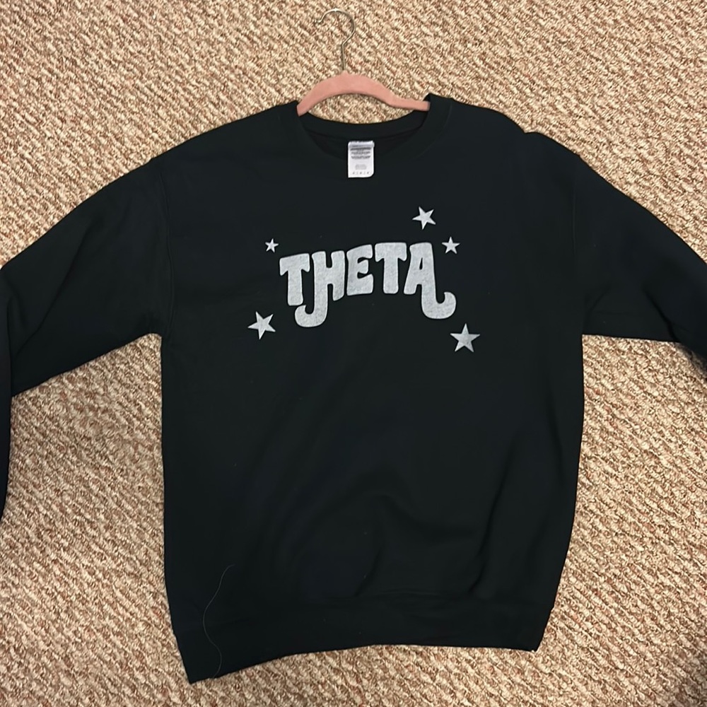Theta pullover crewneck